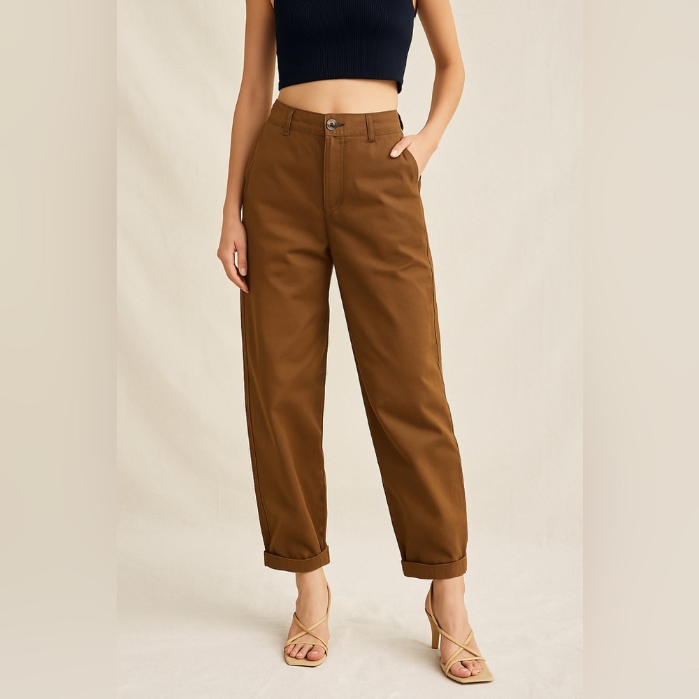 Urban Outfitters Baggy Brown Chino Pants size 4